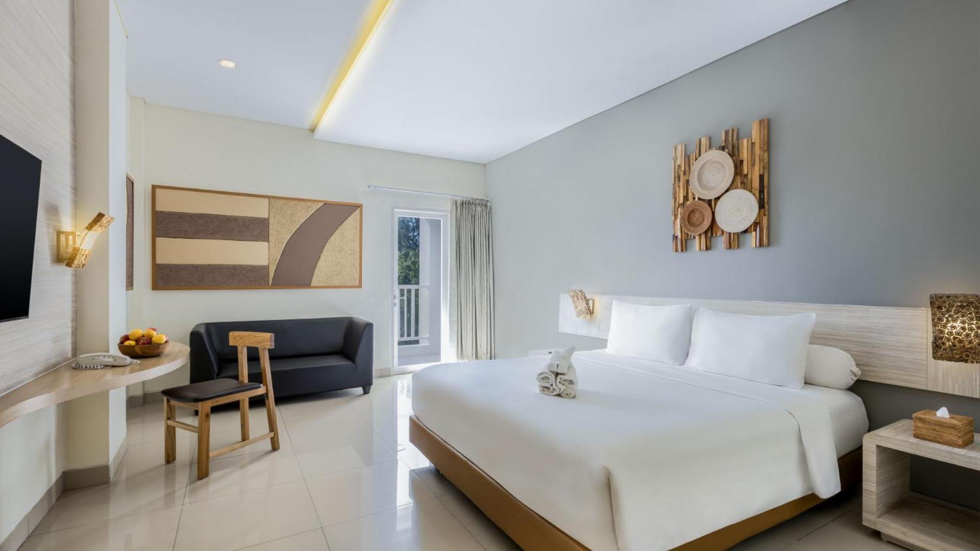 Kamar The Wujil Prime